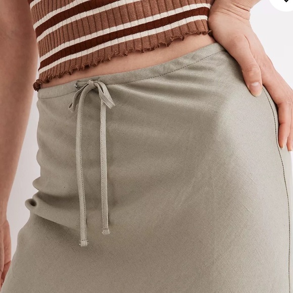 Madewell | Drawstring midi slip skirt size 2 - Picture 4 of 6